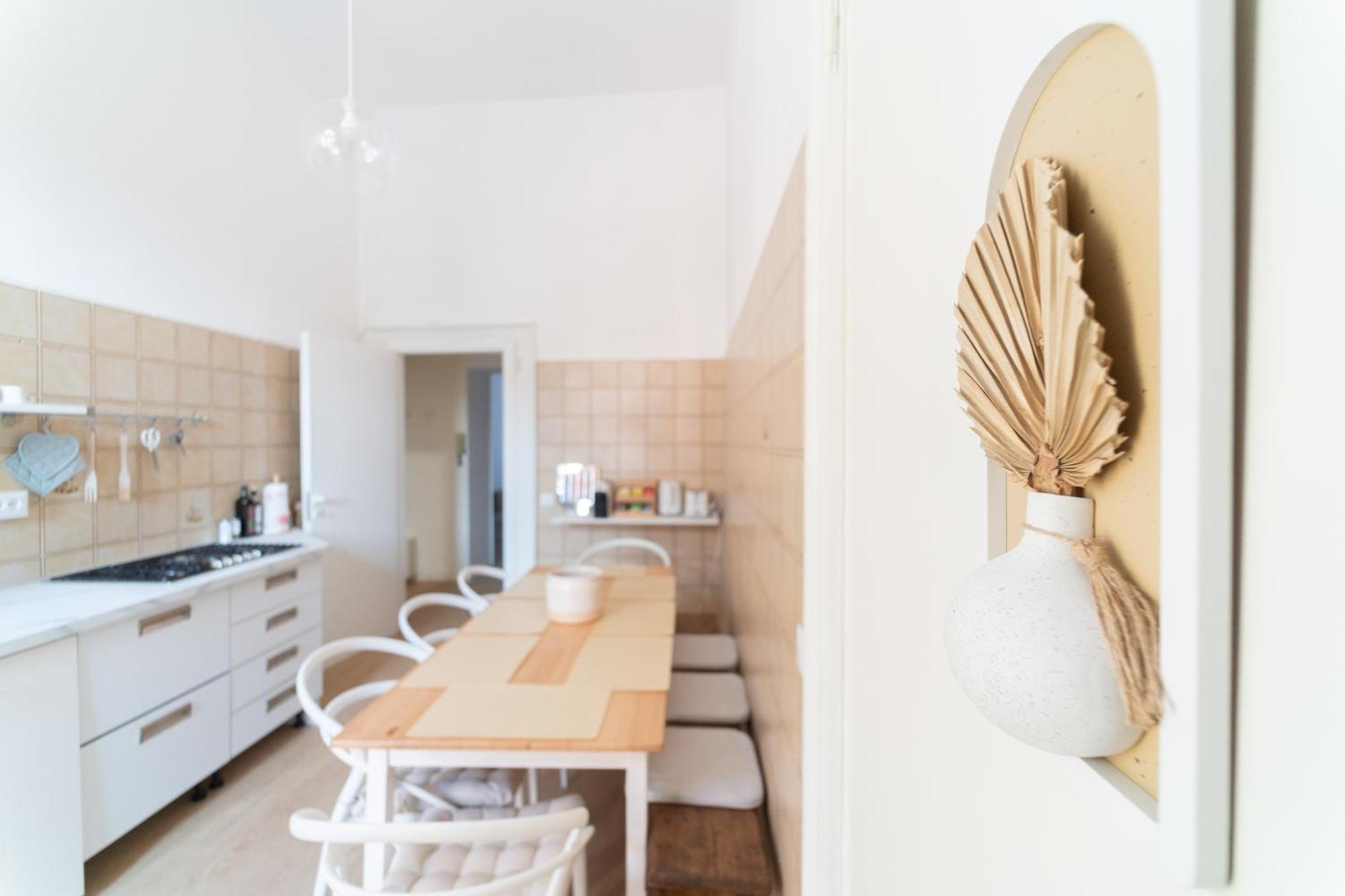 Grand Central 1845 - 2 Bedrooms Design Flat Bergamo Bagian luar foto
