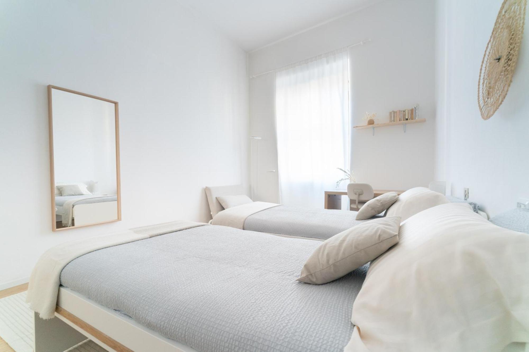 Grand Central 1845 - 2 Bedrooms Design Flat Bergamo Bagian luar foto