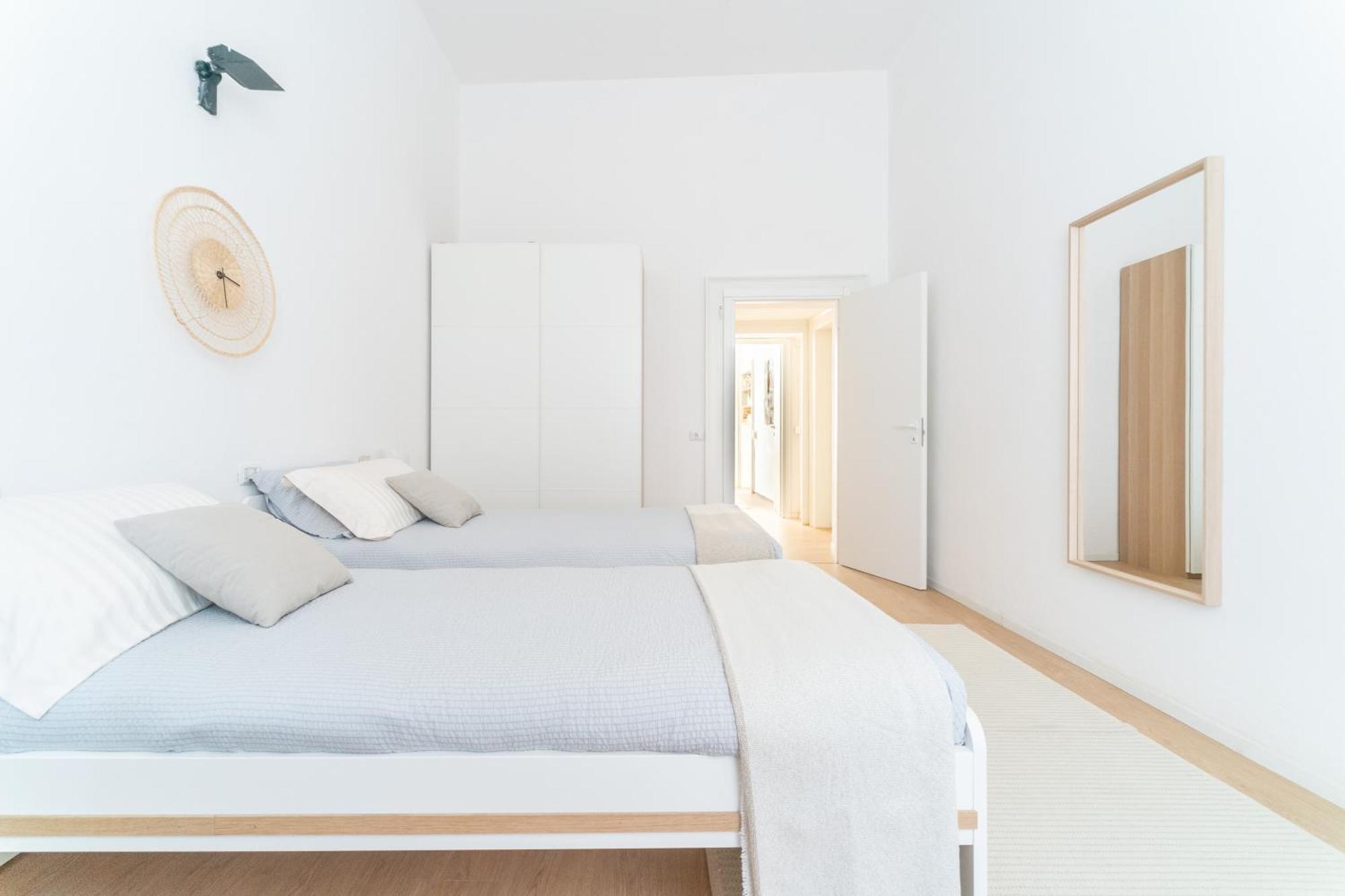 Grand Central 1845 - 2 Bedrooms Design Flat Bergamo Bagian luar foto
